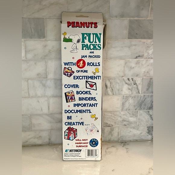 Peanuts Vintage Self Adhesive Vinyl Book Covers- Set of 3 - Picture 3 of 4